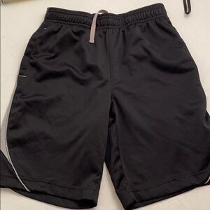 Fila black and gray athletic shorts 10/12